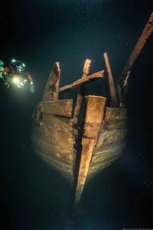 Neredeyse mükemmel durumdaki 400 yıllık batık geminin gizemi çözüldü